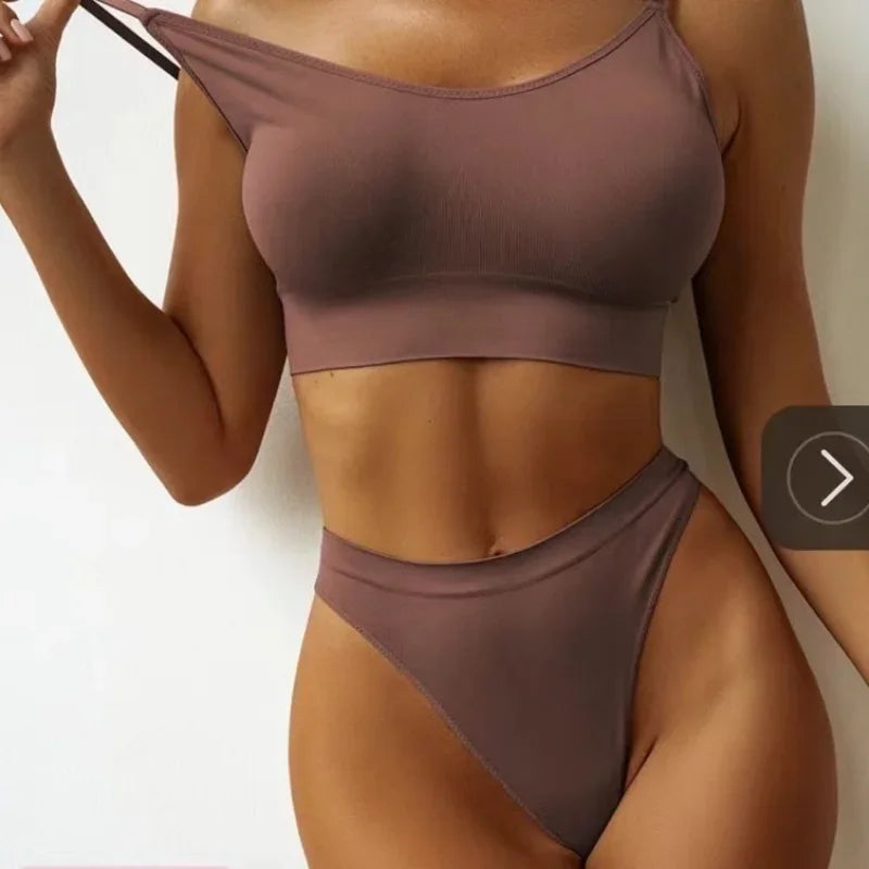 Deep V Wireless Bra Set